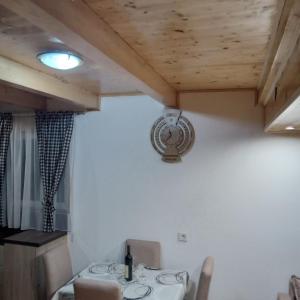 Posezení v ubytování Apartments Avramovic - Bungalow