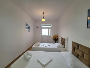 Gallery image of Vila Geri in Ksamil +86 photos