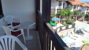 A balcony or terrace at Pearl Apartments Sozopol