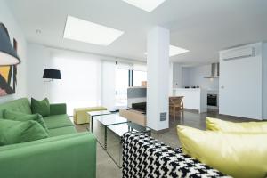 Kuchyň nebo kuchyňský kout v ubytování Altos de la Gloria Beach Apartments