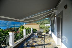 Billede fra billedgalleriet på Happinies apartments 2 i Soúrpi