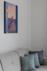 A bed or beds in a room at Dwupoziomowy Apartament z Parkingiem - Taras i Balkon - 3 Sypialnie by Renters