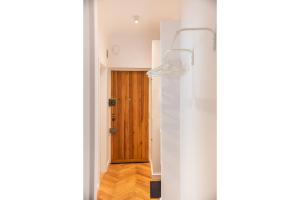 Fotografia z galérie ubytovania Comfortable Old Town Apartment vo Varšave