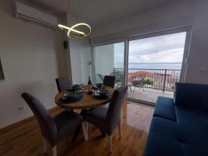 Posedenie v ubytovaní Sunrise apartment