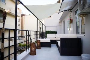 Balkón nebo terasa v ubytování Praxitelis Luxury Apartments