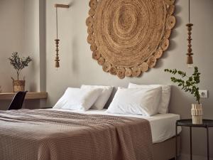A bed or beds in a room at Casa Del Mar