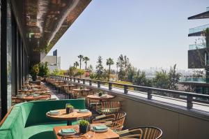 Balkón nebo terasa v ubytování The Sun Rose West Hollywood