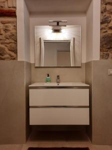 Kúpeľňa v ubytovaní Appartamento su palazzina storica in centro a Sant'Antioco