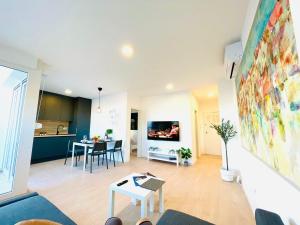 TV a/nebo společenská místnost v ubytování Anapartments2
