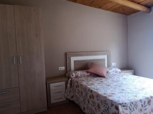Postel nebo postele na pokoji v ubytování Mas del Olivar + 14 fotografií
