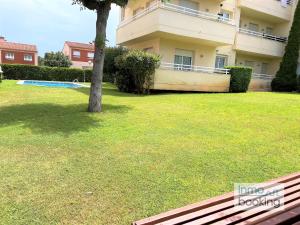 Vonkajšia záhrada v ubytovaní Ático Green , con Piscina , Barbacoa y parking