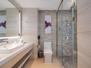 Koupelna v ubytování Lavande Hotel Qihe Economic Development Zone