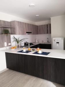 Dapur atau dapur kecil di MODERNO APARTAMENTO EN BARRANCO