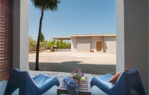 Posezení v ubytování Gorgeous Apartment In Sutivan With Wifi + 7 fotografií