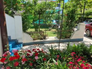 Ogród w obiekcie Apartments Palaziol