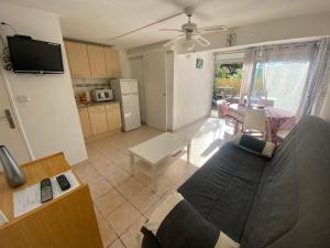 Fotografia z galérie ubytovania SUPERBE APPARTEMENT EN REZ DE JARDIN AVEC PARKING v destinácii Cap d'Agde + 2 fotografie