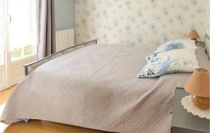 Krevet ili kreveti u jedinici u objektu 2 Bedroom Lovely Home In Dimont