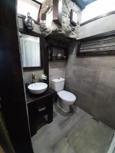 A bathroom at El Rinconcito Még 13 kép