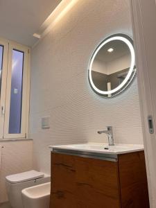 A bathroom at Welcome Catania Még 17 kép