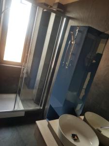 Kupaonica u objektu MASSARO APARTMENTS VIA CAVORSO CHIETI Abruzzo