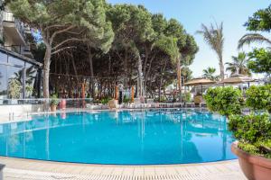 Bazén v ubytování VM Resort & SPA nebo v jeho okolí