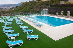 Бассейн в Hotel Beaumonde Garden или поблизости
