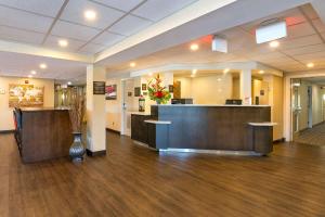 a lobby with a reception desk in a hospital at Comfort Inn St. Thomas in Saint Thomas