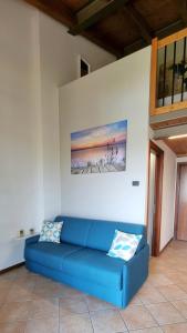 A seating area at Dolce Blu Sirmione