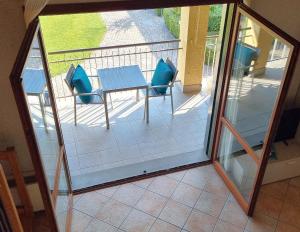 A balcony or terrace at Dolce Blu Sirmione