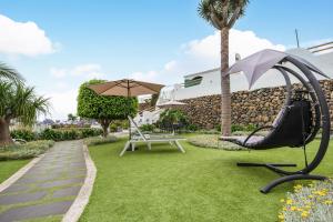 A garden outside Casa Adayeim 2