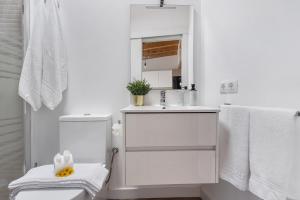 A bathroom at Casa Adayeim 2