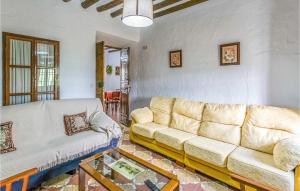 Posedenie v ubytovaní Cozy Home In Villanueva Del Rosario
