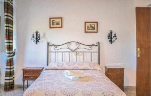 Posteľ alebo postele v izbe v ubytovaní Cozy Home In Villanueva Del Rosario