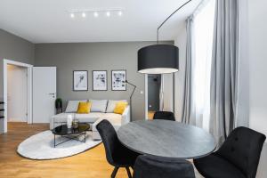 منطقة جلوس في Trendy apt with - smart TV, coffee machine in Meidling