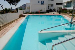 Basen w obiekcie Deluxe sea view apartment with a swimming pool lub w pobliżu