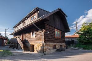 The building in which the holiday home is located