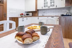 A kitchen or kitchenette at Drevenica Irenka
