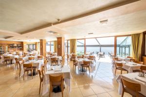 Restaurace v ubytování Hotel Pineta Campi