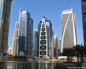Nespecifikovaný výhled na destinaci Dubaj nebo výhled na město při pohledu z apartmánu