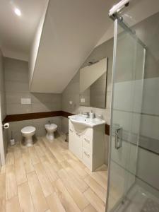 A bathroom at IMPERIAL APP. Terrace & more