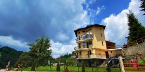 The building in which Az apartmant is located