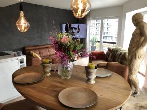 Posezení v ubytování Luxueus nieuw zonnig hoekappartement SEAVIEW Heldenplein - ruime garagebox - 2 fietsen