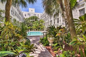 Zdjęcie z galerii obiektu Sunny Penthouse Suite at the Palm Beach Hotel w mieście Palm Beach