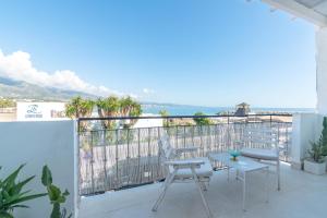 Zdjęcie z galerii obiektu First Line Beach Apartment - Puerto Banús w Marbelli