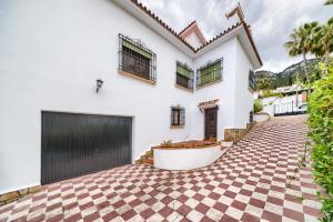 Fotografia z galérie ubytovania Holidays2Malaga Andalusian house style with pool in Alhaurin de la Torre v destinácii Alhaurín de la Torre