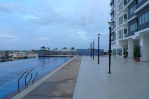 Bazén v ubytování Sekinchan Paddy via Seaview Home 高楼 看海 稻田 民宿 nebo v jeho okolí