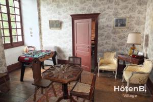 Posedenie v ubytovaní Le château du Fraysseix à Roziers-Saint-Georges