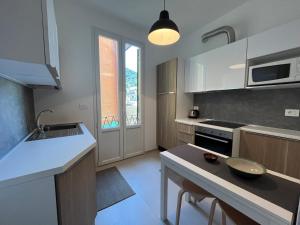 Køkken eller tekøkken på Appartamento Aria di mare