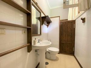 A bathroom at Casa de Los Carpinteros
