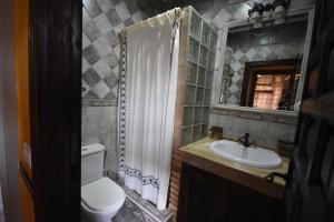 Kúpeľňa v ubytovaní Casa rural de estilo rustico con SPA